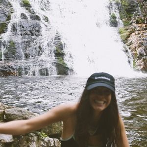 Meet your Posher, Carley